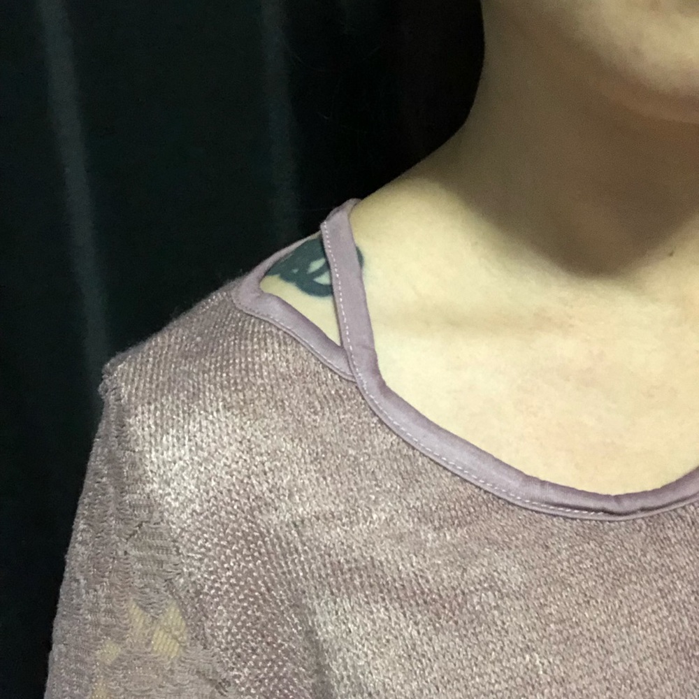 ONE LEFT❗️Tunic with Lace details - Picture 5 of 8